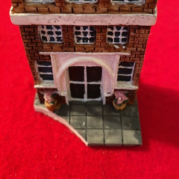 Lot of 7 Vintage K’s Collection Decorative Ceramic Township-High Rise Buildings - Picture 9 of 9